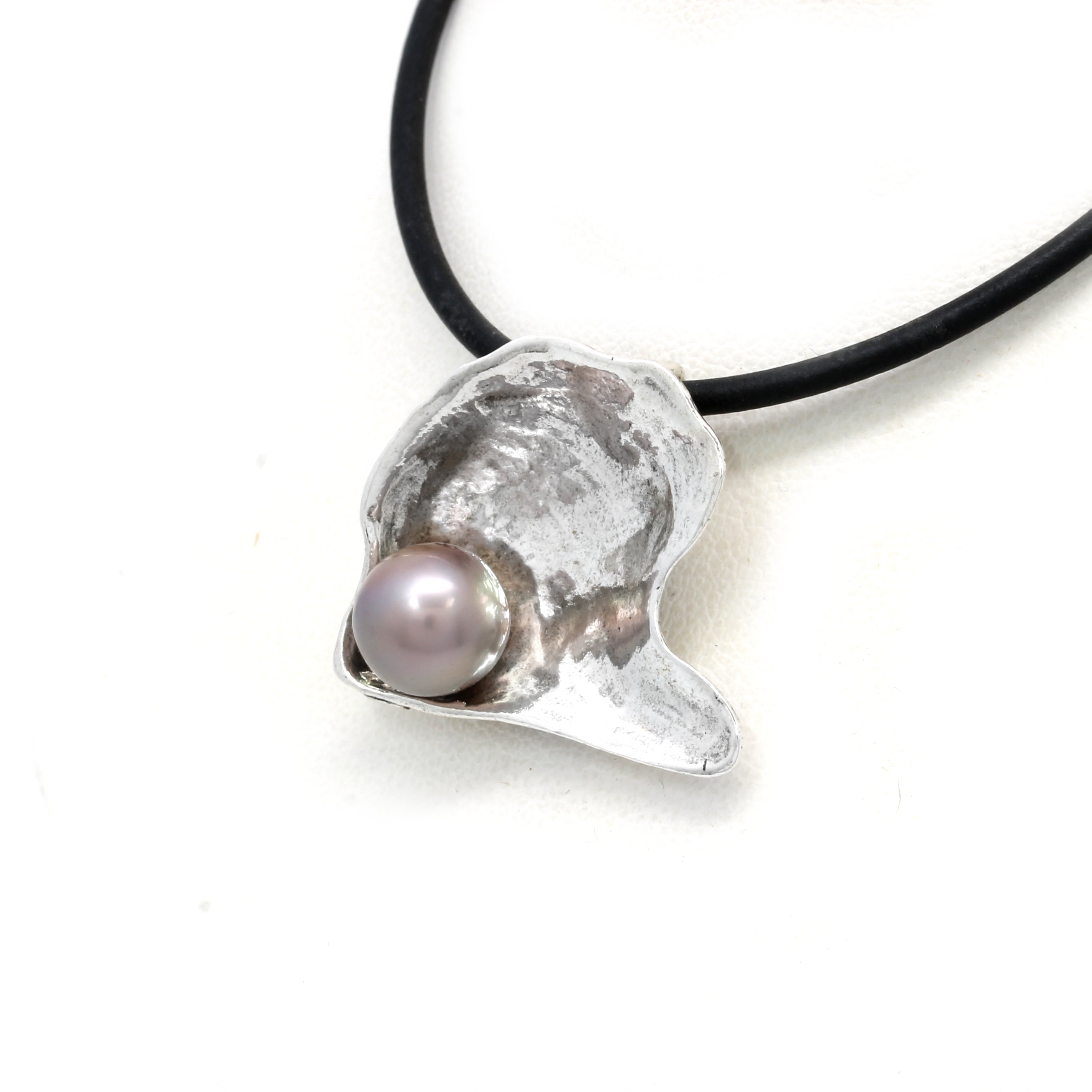 "Pteria" Silver Pendant with Cortez Pearl