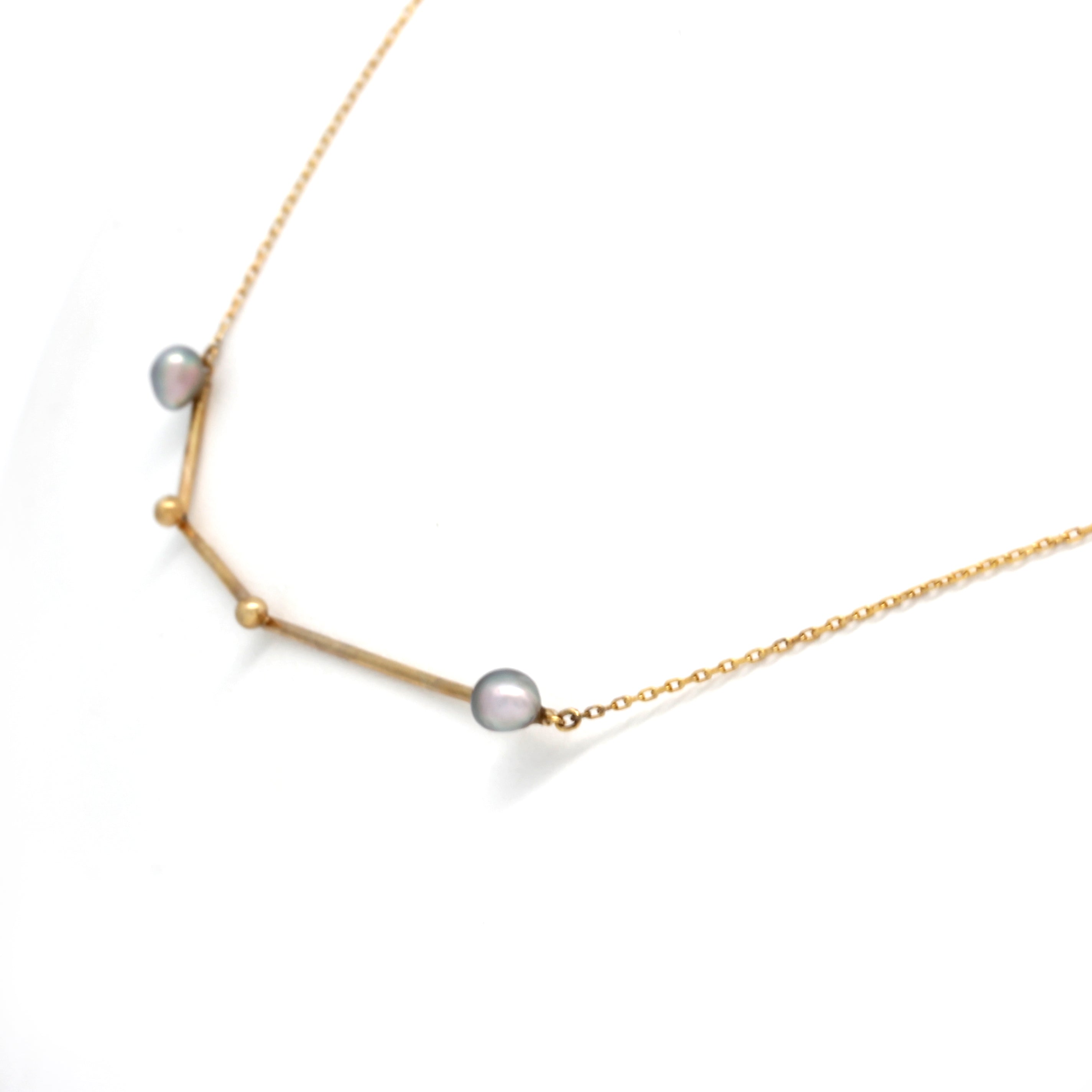 "Aries (Mar 21th - April 19th)" 14K Yellow Gold Pendant and Chain with Cortez Keshi Pearls