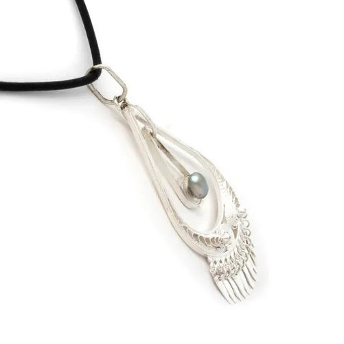 "Filigree" Silver Pendant with Cortez Keshi Pearl